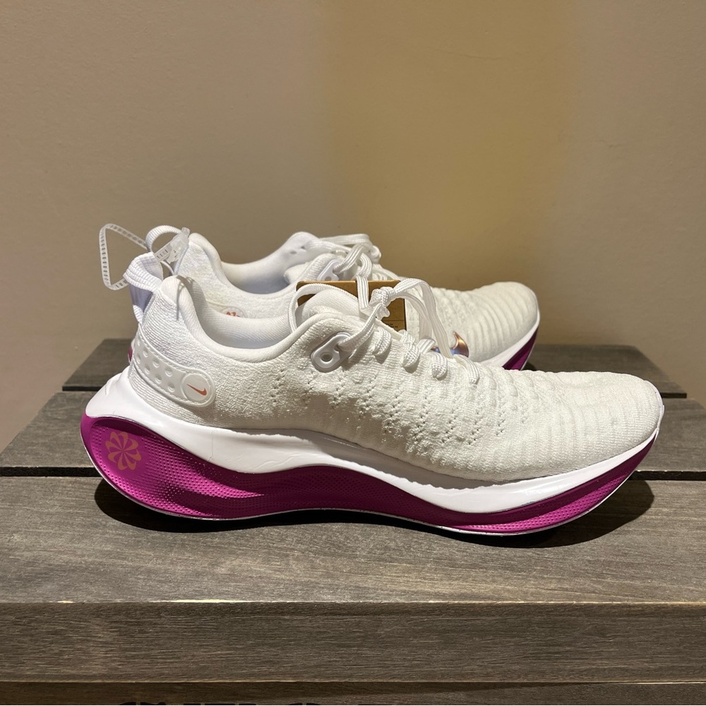 Nike Women’s React Infinity Run Flyknit 4 - White/Pink- NWOB - Picture 3 of 10
